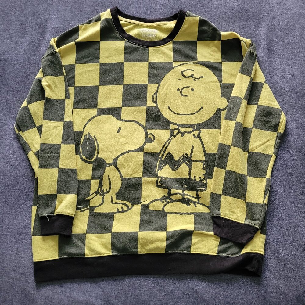 Women's Peanuts Snoopy Charlie Brown Cozy Graphic Sweatshirt
